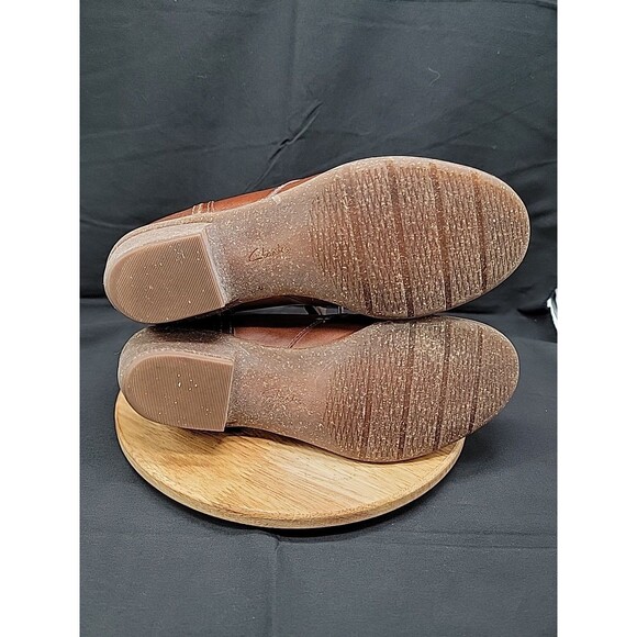 Clarks Artisian Brown Leather Booties Lace Up Size 8M - Picture 8 of 11